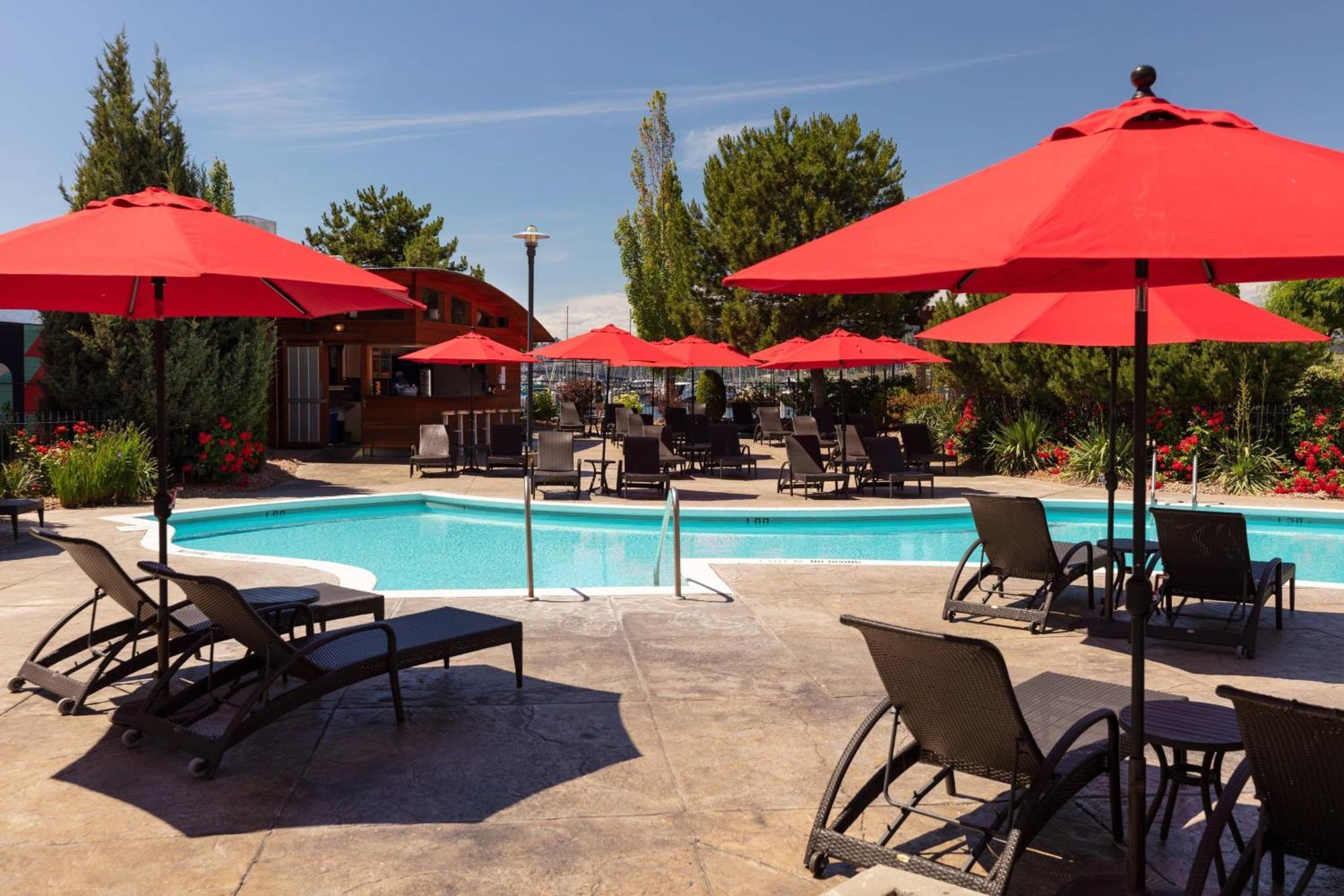 Delta Hotels By Marriott Grand Okanagan Resort Kelowna Exterior photo